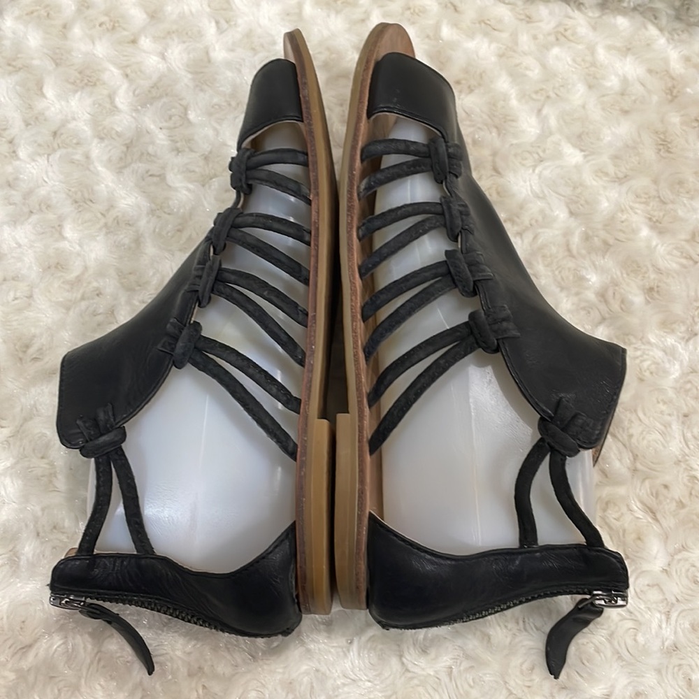 Koolaburra Santa Barbara sandals - Picture 7 of 11